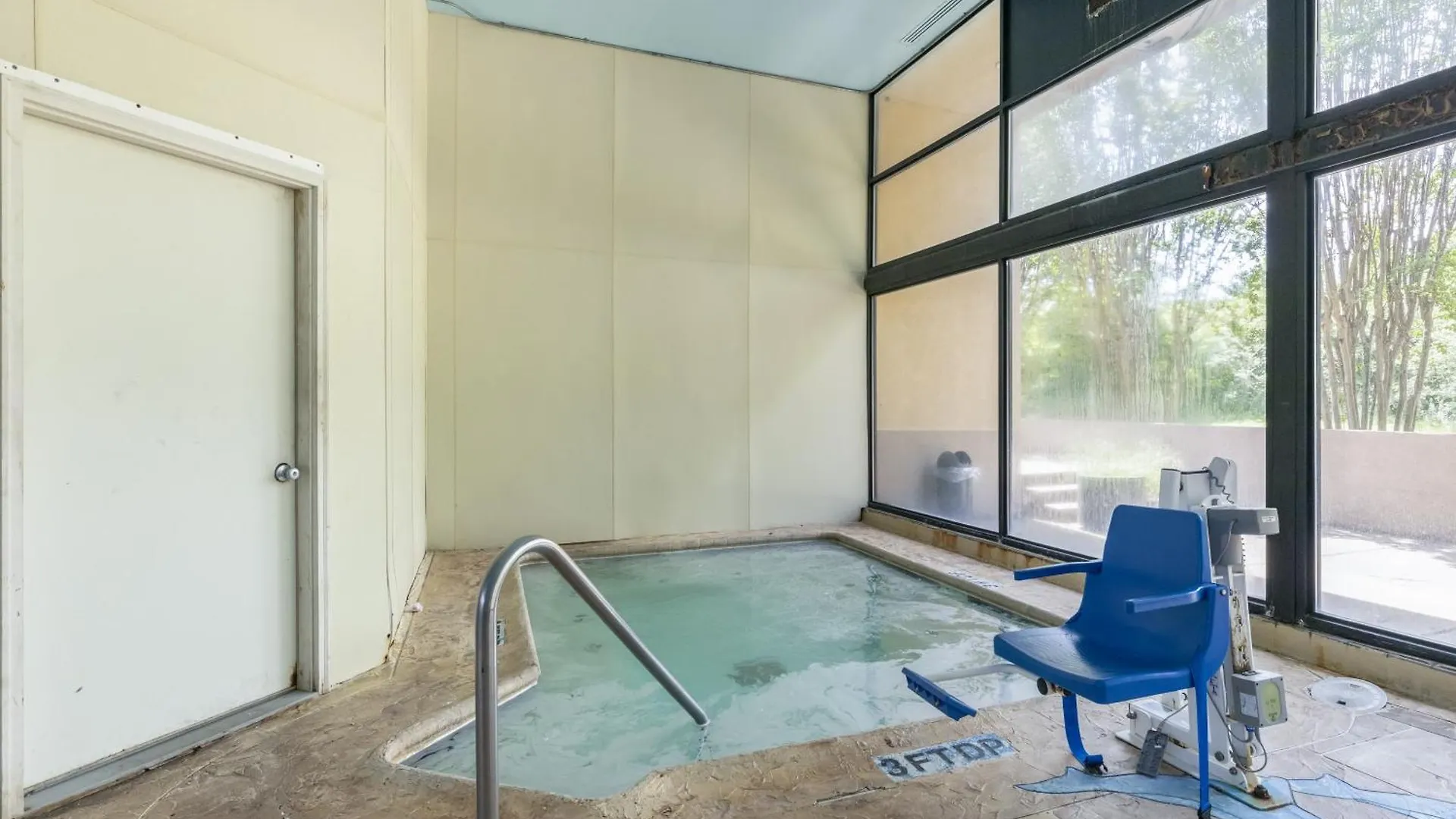 **  Oyo Hotel Memphis Tn I-40 United States
